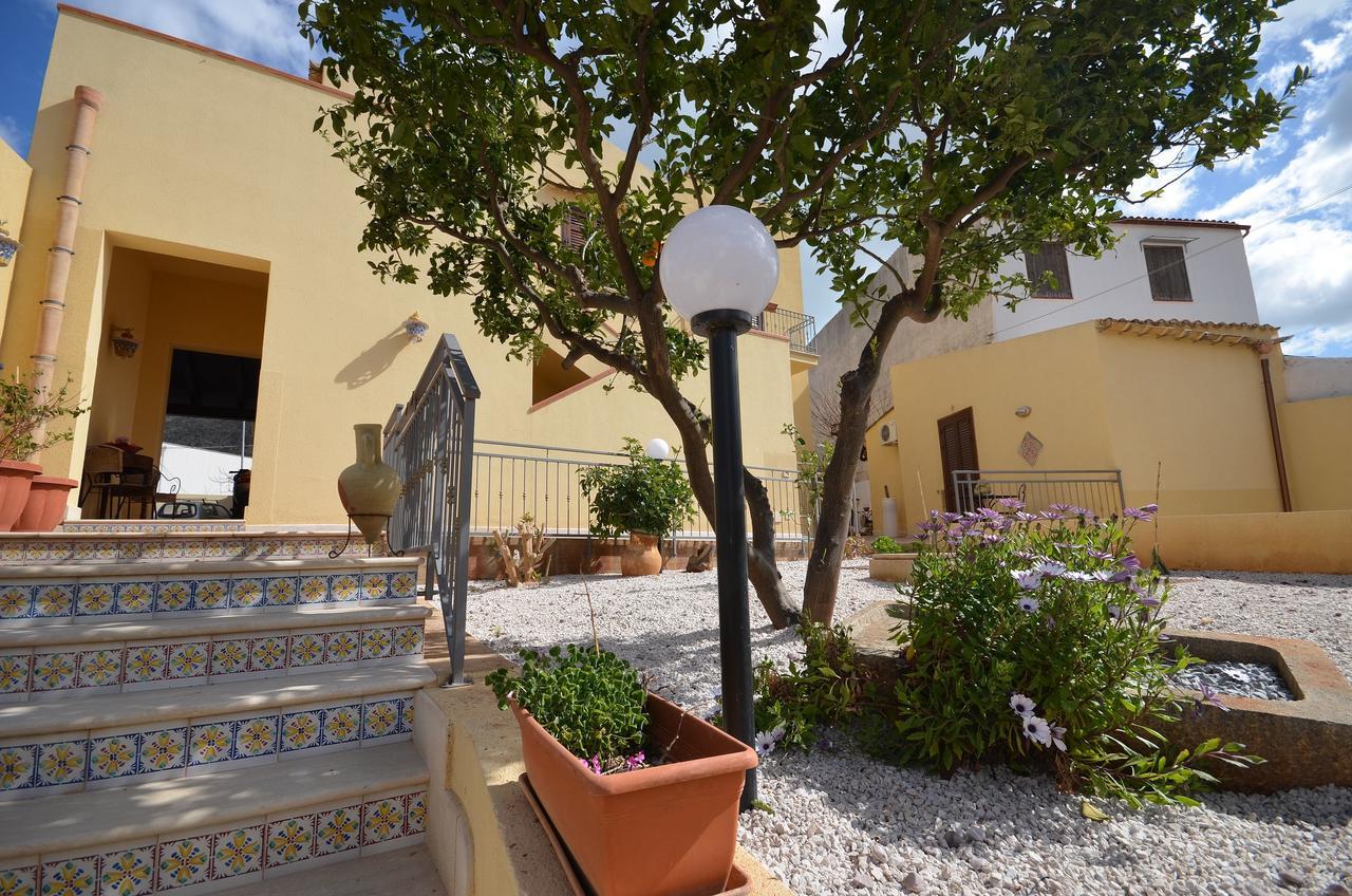 كاستيلوزو B&B Timpe Bianche المظهر الخارجي الصورة